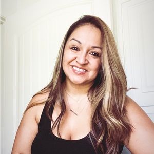 Meet your Posher, Abby